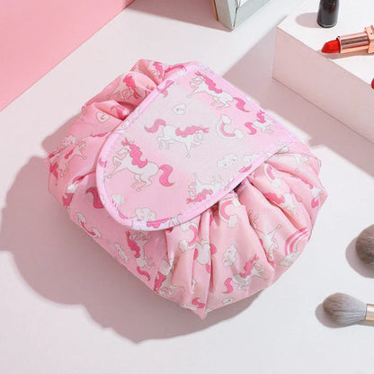 Stylish and versatile cosmetic bag with drawstring closure, made of premium polyester for convenient travel storage