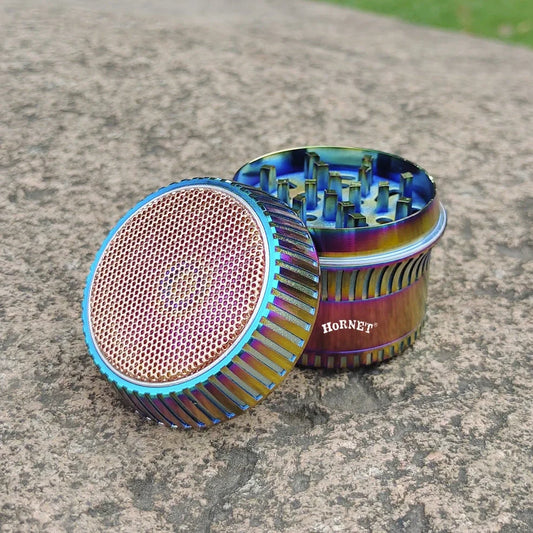 Metal smoke grinder with creative mushroom design in zinc alloy, 65mm diameter, windproof function