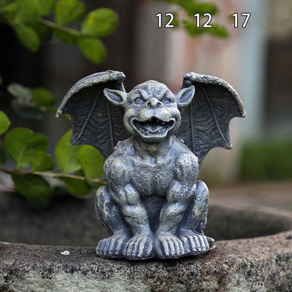 Resin animal garden ornaments in various shapes and sizes for outdoor decoration