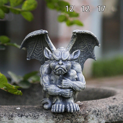 Resin animal garden ornaments in various shapes and sizes for outdoor decoration
