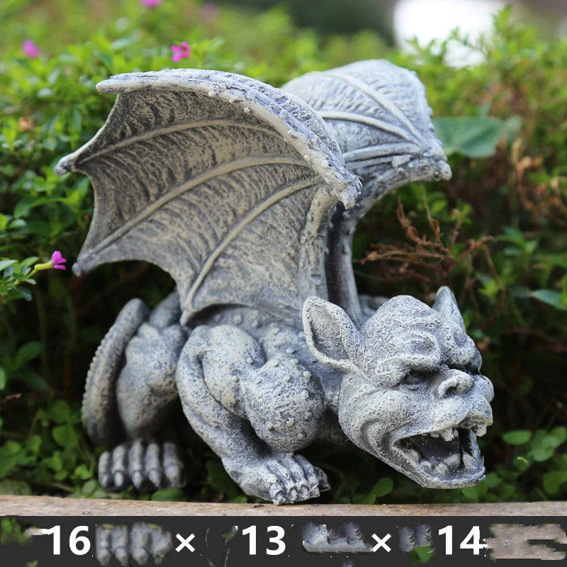 Resin animal garden ornaments in various shapes and sizes for outdoor decoration