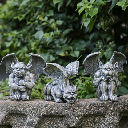 Resin animal garden ornaments in various shapes and sizes for outdoor decoration