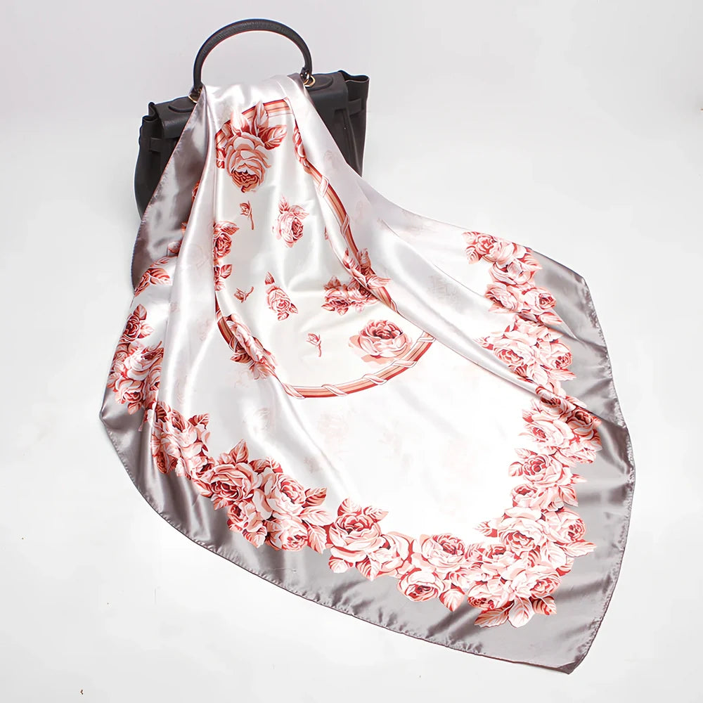 Square silk scarf with satin weave showing carriage chain pattern, measuring 90cm by 90cm