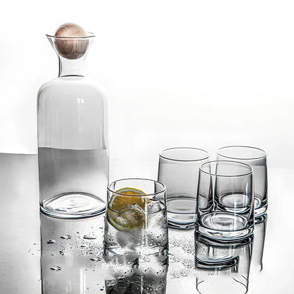 Set of heat-resistant glass whiskey cups in amber and transparent, 8.5cm tall with 60ml capacity for clear pours