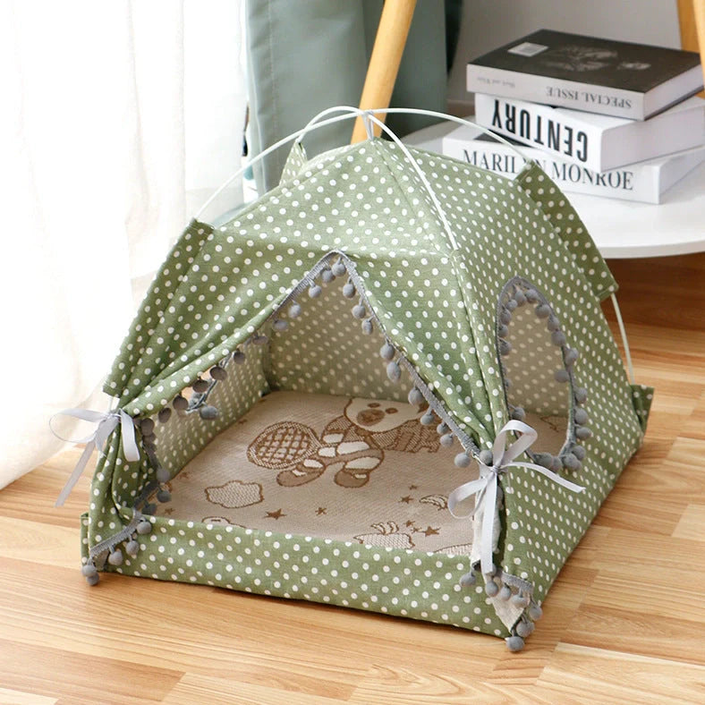 Enclosed cat tent pet bed in green colour with waterproof fabric for outdoor use