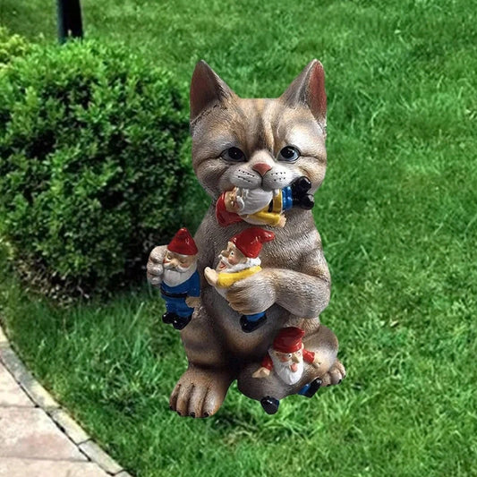 Cats Eat Dwarfs Statue Garden Ornament made of durable resin, dimensions 12*8*22cm