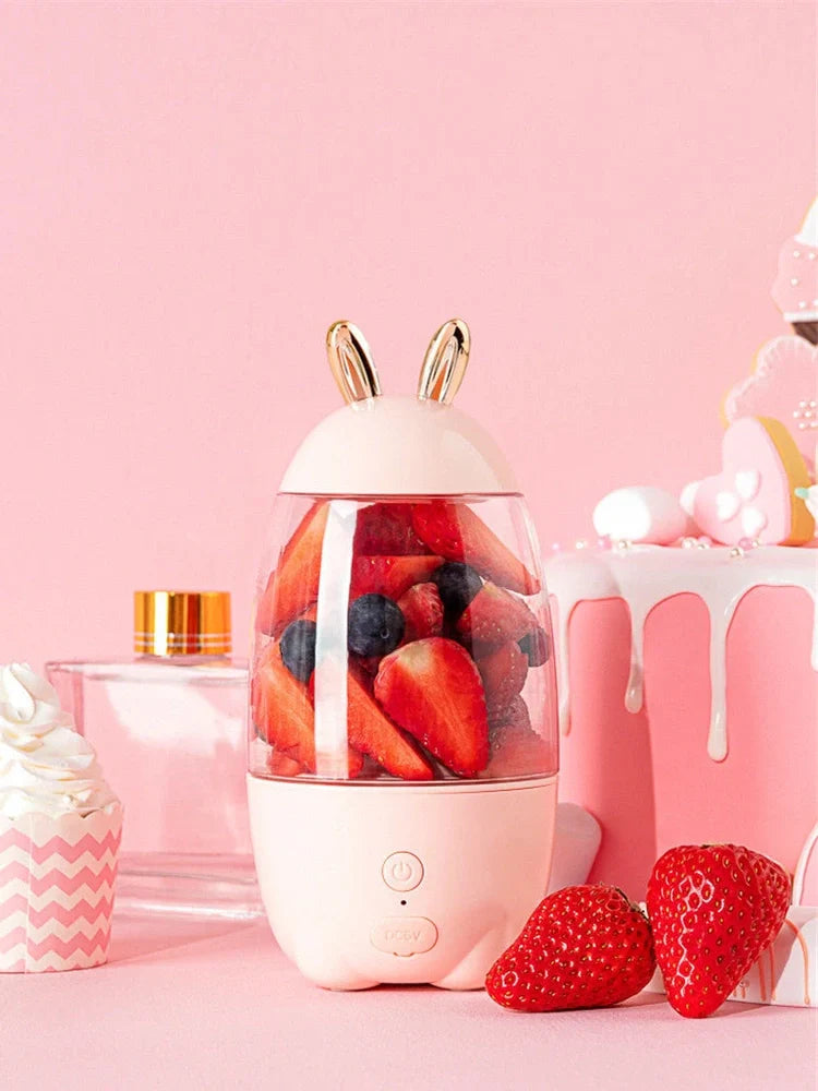 Blue portable blender with 400ml capacity and USB cable for juicing and food prep