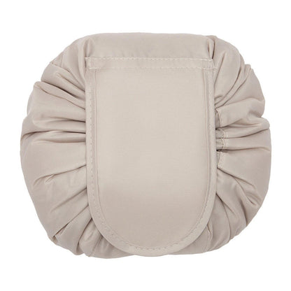 Stylish and versatile cosmetic bag with drawstring closure, made of premium polyester for convenient travel storage