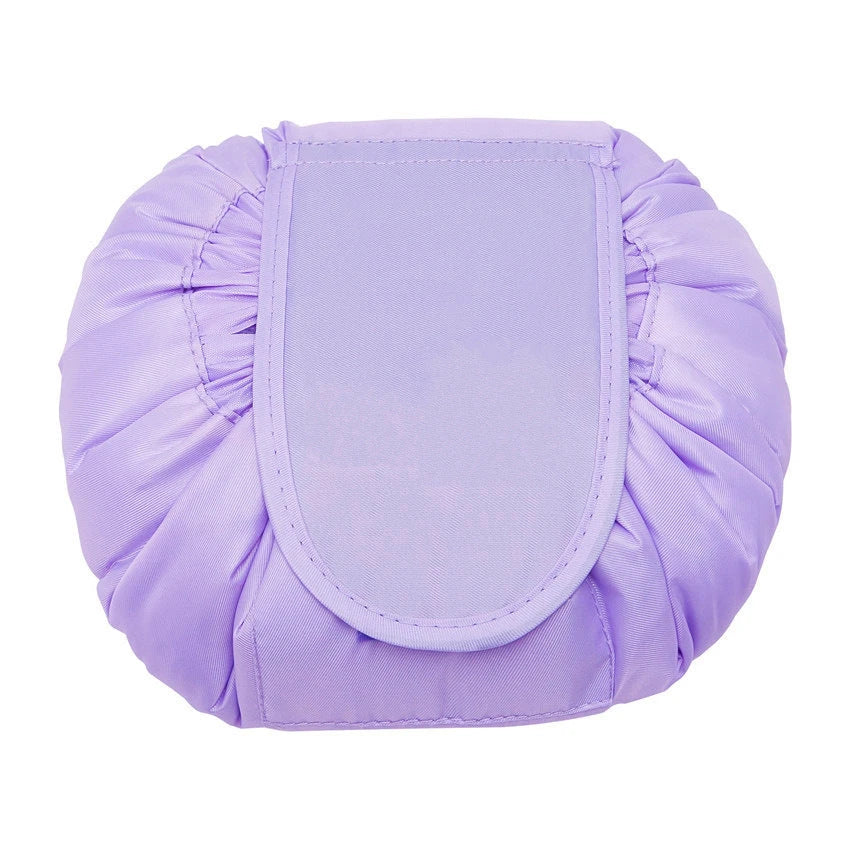 Stylish and versatile cosmetic bag with drawstring closure, made of premium polyester for convenient travel storage