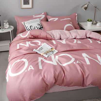 Four-piece cotton quilt core set in navy blue pattern, 230cm x 250cm size for king beds with layered insulation