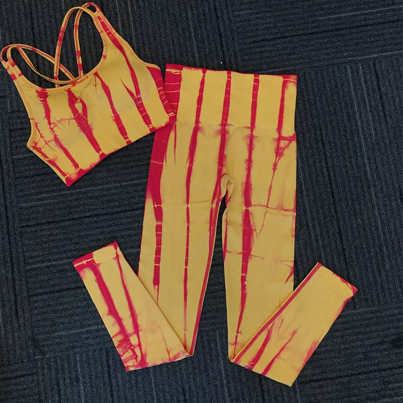 Seamless women's yoga suit in various colors, high waist design for fitness and exercise