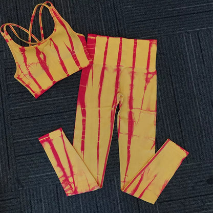 Seamless women's yoga suit in various colors, high waist design for fitness and exercise