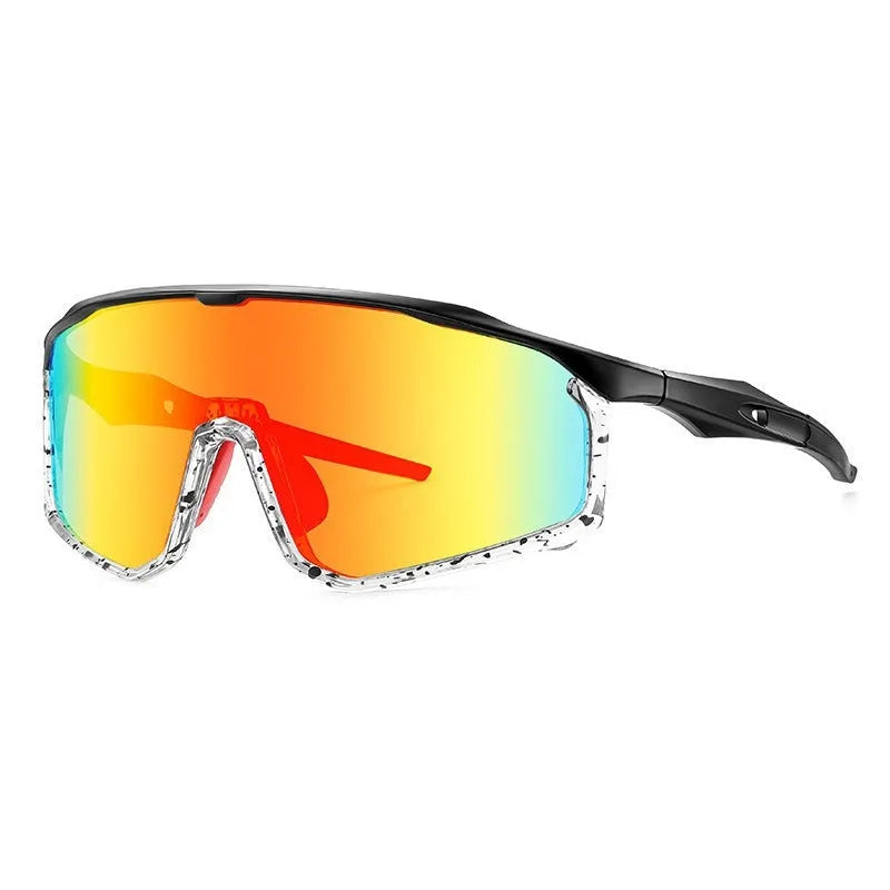 Mountaineering goggles with full-frame design and polycarbonate lenses for UV protection during outdoor activities