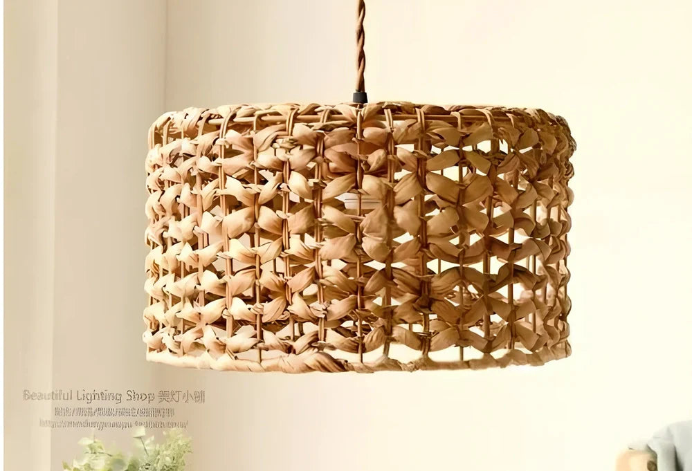 Bamboo rattan chandelier with 444mm diameter and adjustable height for room lighting