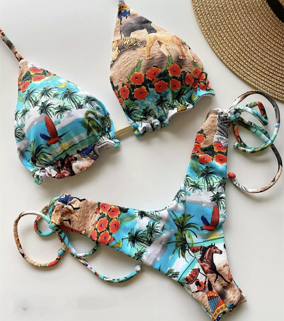 Women's floral retro bikini with gradient pattern and chest pad for beach outings