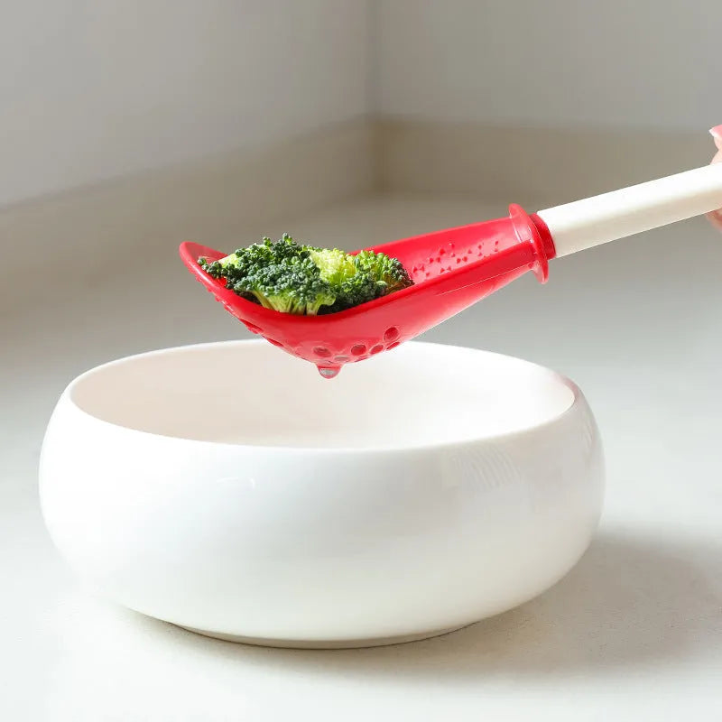 Red plastic multifunctional cooking spoon with serrated edge for grinding and half-enclosed scoop design