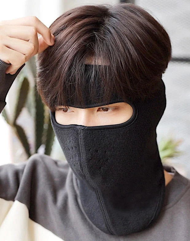 Breathable autumn and winter face masks made of premium microfiber for warmth and style