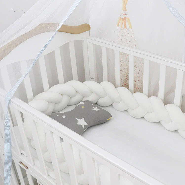 Adaptable baby crib bumper in spandex crystal velvet for safety and style