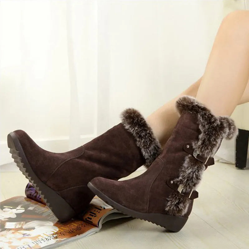 Women's mid-calf winter snow boots in black or light brown with faux fur lining and slip-on design