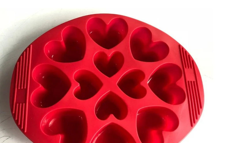 Silicone non-stick egg pancake maker rings in red, perfect for breakfast preparation