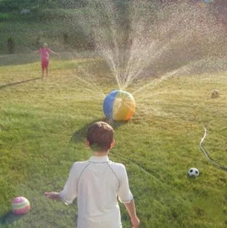 Inflatable Spray Water Ball 60cm PVC Childrens Summer Outdoor Toy for Swimming Beach Pool and Lawn Play Random Colour