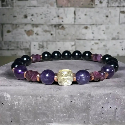 Star-shaped natural stone crystal bracelet for unisex fashion enthusiasts