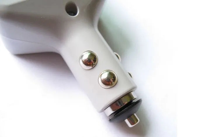 011C model car charger with cigarette lighter plug and USB port for wireless charging