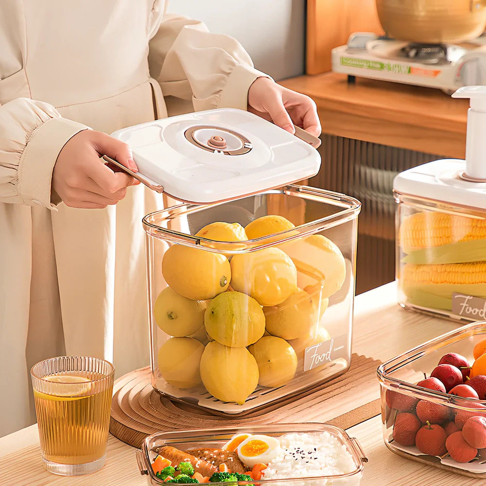 Square transparent vacuum food storage container with manual pump in 1.2L to 4.6L sizes