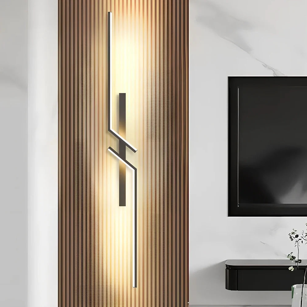 Modern minimalist strip wall lamp in black or gold, 60-120cm length with 3-colour LED lighting
