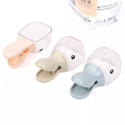 Multi-function cat food seal clip in light blue, light green, beige, and pink