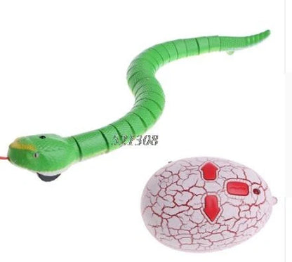 Realistic remote control snake toy with lifelike slithering motion for pranks and fun