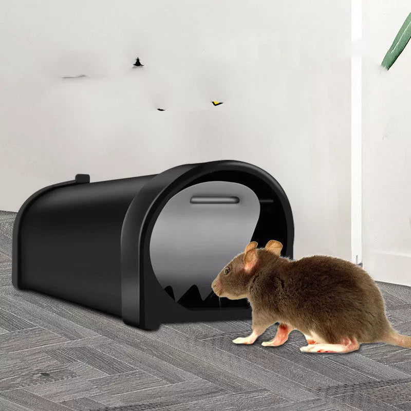 Automatic Powerful Mousetrap Clip in black for efficient rodent control