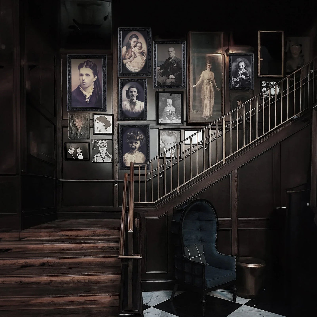 3D Changing Face Moving Picture Frame in Black with Eerie Ghostly Image