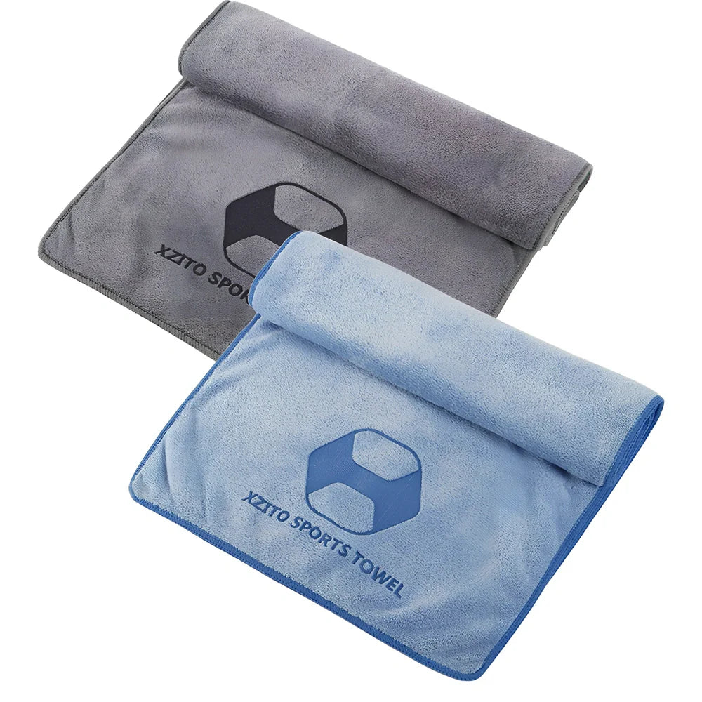 Blue sports sweat absorbent towel with 100x30cm dimensions and polyester-nylon fabric for athletic use