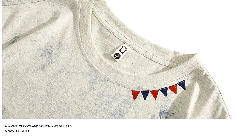 Grey tie dye pattern cotton t-shirt with loose fit and round neck collar