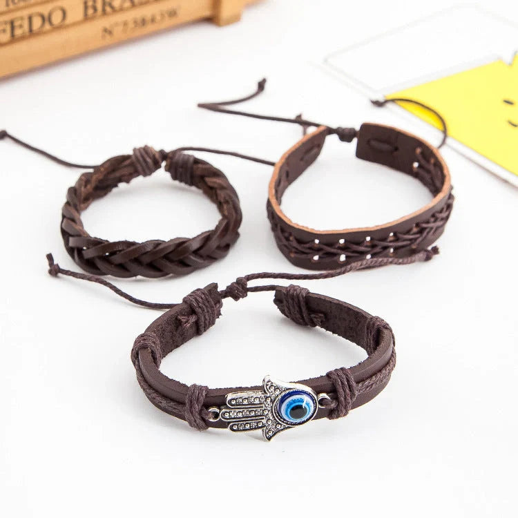 Adjustable cowhide leather bracelet for men with alloy detailing