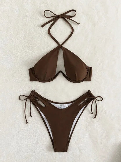Women's halter neck bikini in solid colour with briefs-style bottoms