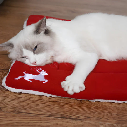 Red Christmas pet mat with super soft cloth material for dogs and cats in four sizes