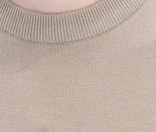 Men's slim-fit round neck pullover sweater in extra coarse wool with contrast colours, available in black, khaki, and apricot.