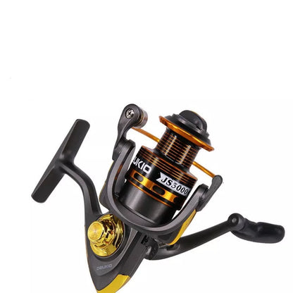 Durable metal head fishing reel with smooth retrieval mechanism