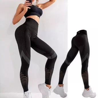 TerritorioFit Yoga Seamless Leggings with eyelet detailing and glute contouring