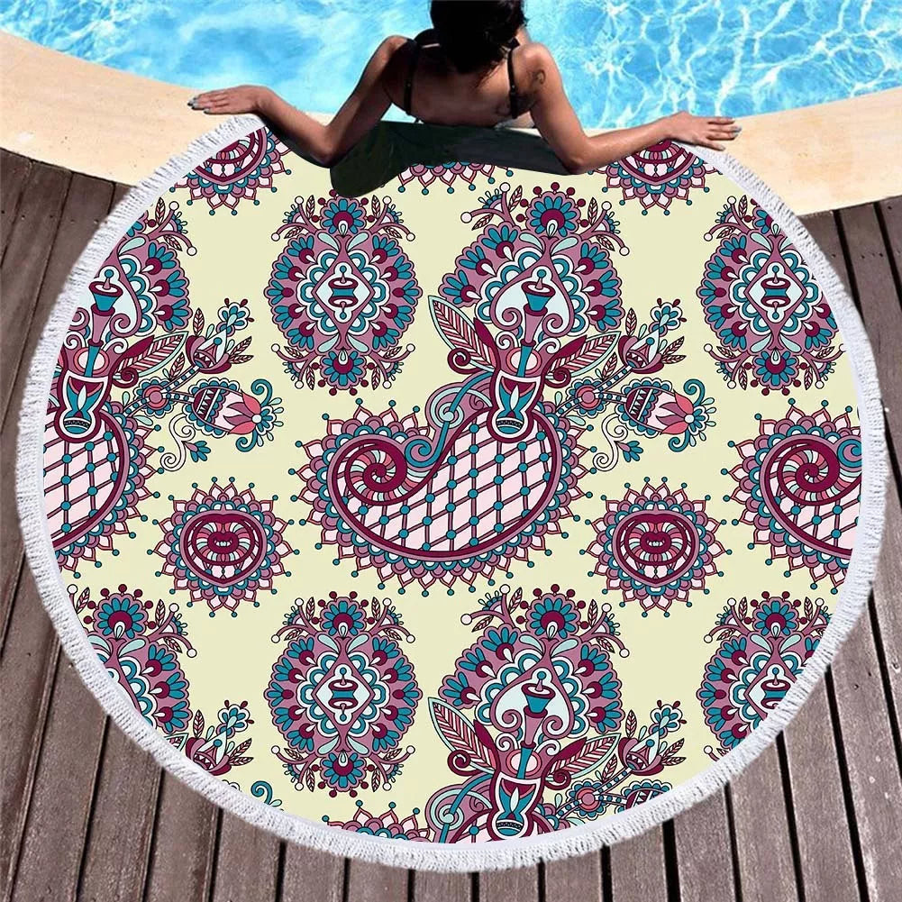 Circular Macharo beach towel with vibrant digital printing, 150 x 150 cm