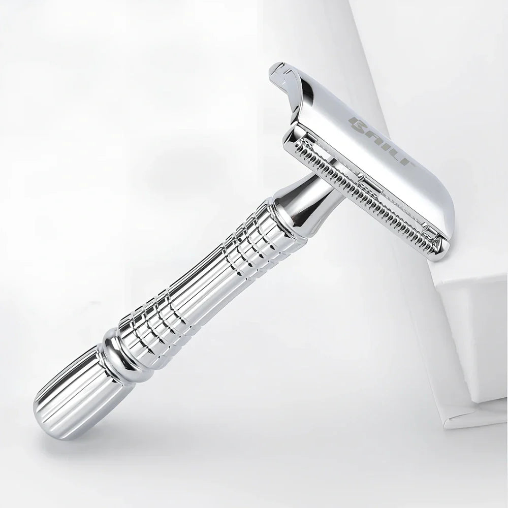 Silver grey safety razor with platinum plating and textured ABS handle in storage box