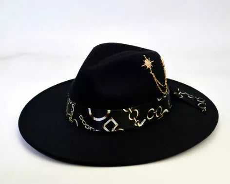 Wool-like autumn and winter felt cap in pendant pink and dark brown