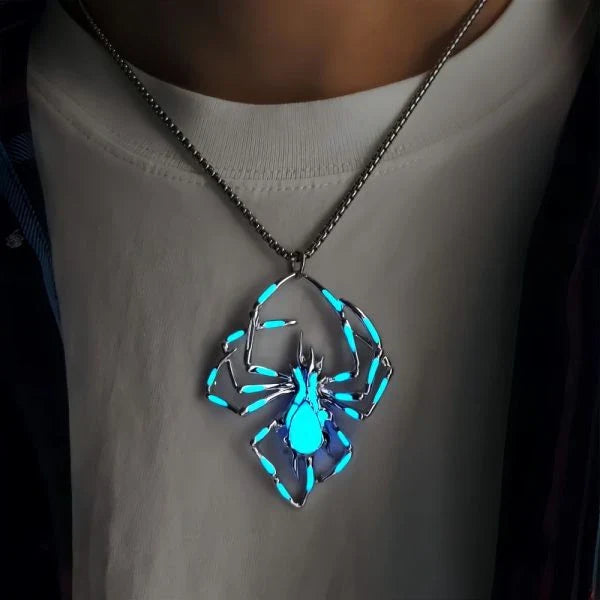Arachneck Halloween Luminous Spider Necklace - A stainless steel necklace with a glowing zinc alloy spider detail that adds a spooky, eye-catching twist to any Halloween costume or outfit.