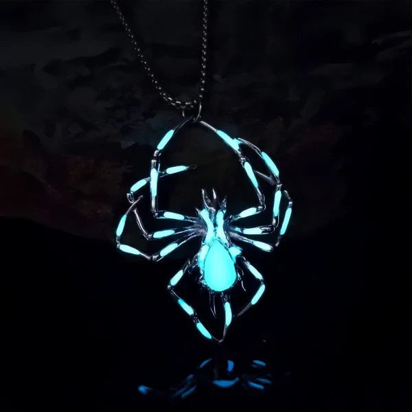 Arachneck Halloween Luminous Spider Necklace - A stainless steel necklace with a glowing zinc alloy spider detail that adds a spooky, eye-catching twist to any Halloween costume or outfit.