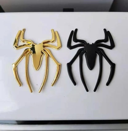 Three-dimensional metal spider bumper sticker in zinc alloy measuring 7cm by 5cm