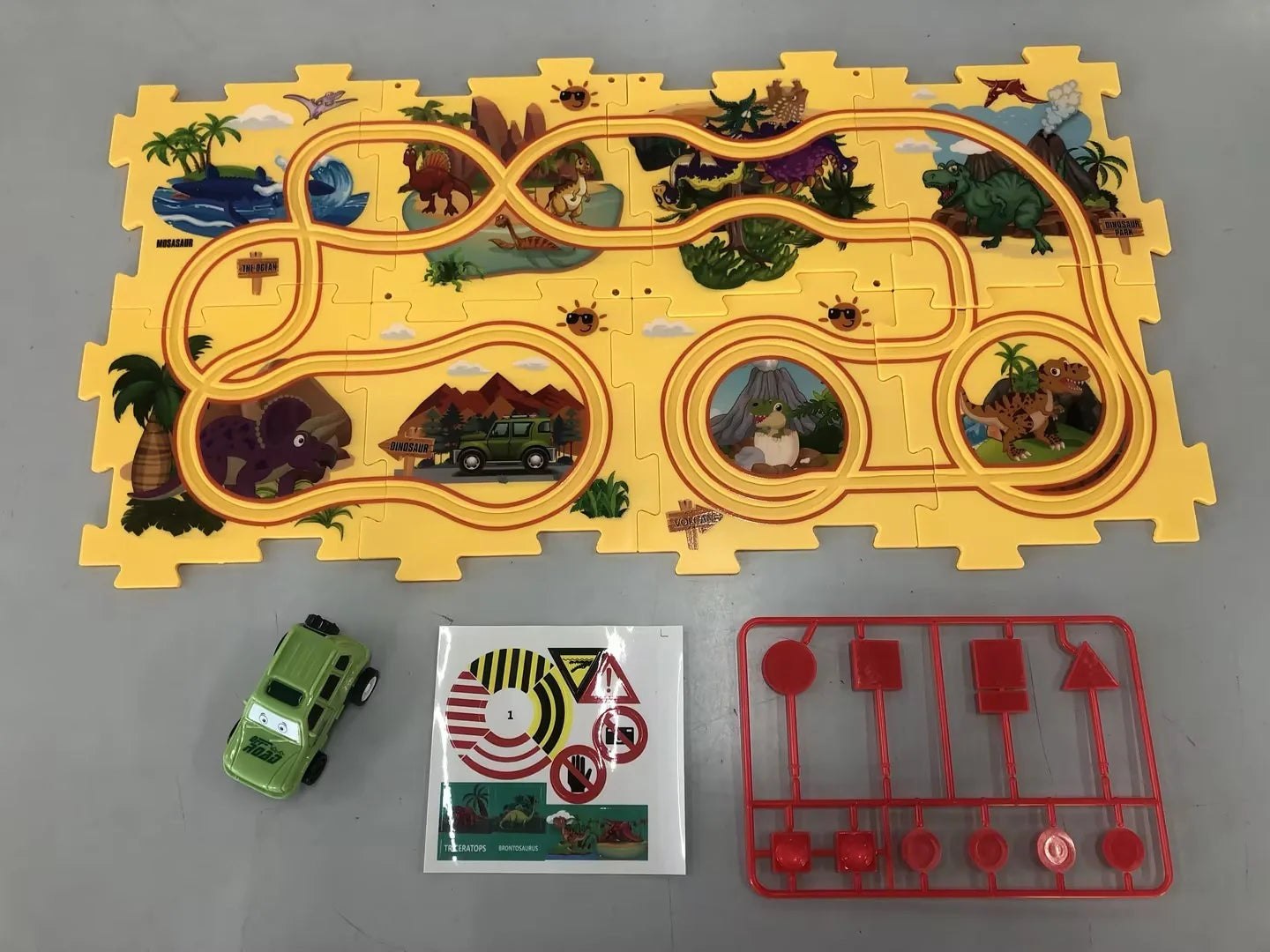 DIY Electric Railroad Speeder Toy for kids with customizable tracks