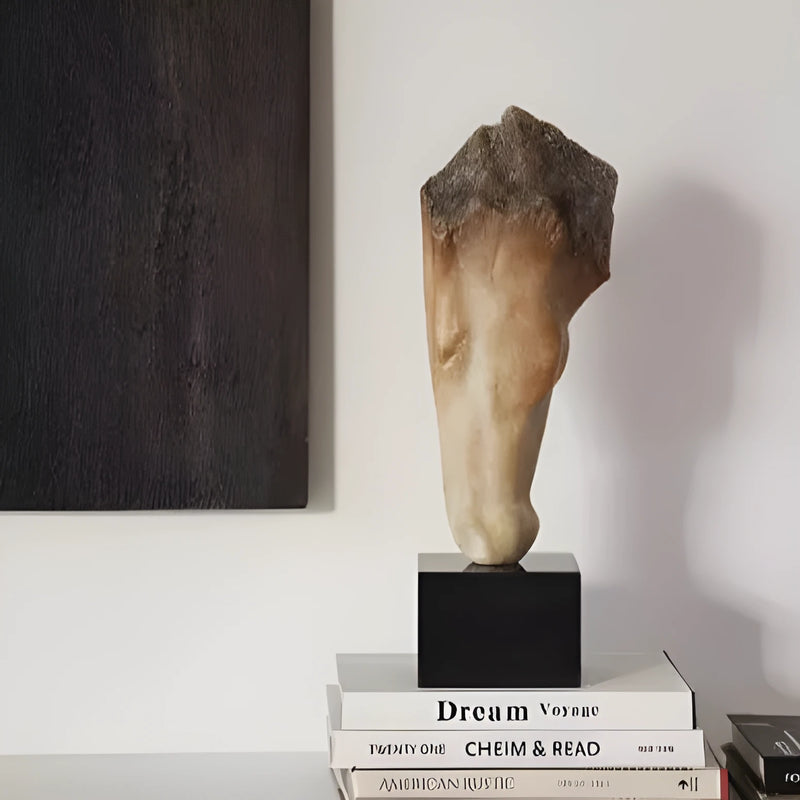French Retro Abstract Horse Head Art Sculpture Ornaments: Desktop Ornament with Carved Surface Finish, Measuring 14x12xH50cm for Decorative Display