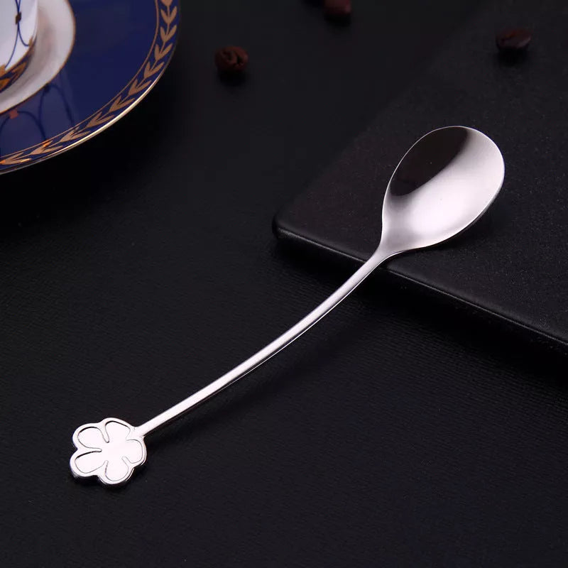 304 stainless steel gold plated dessert spoon with floral design